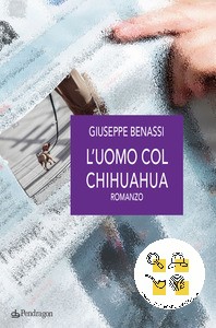 L'uomo con il chihuahua